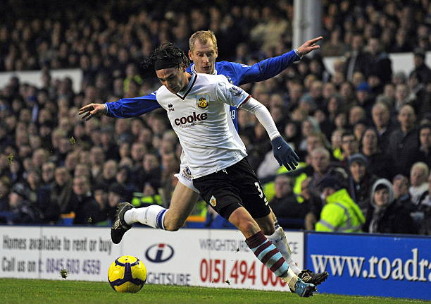 乐部对青年 乐部对青年