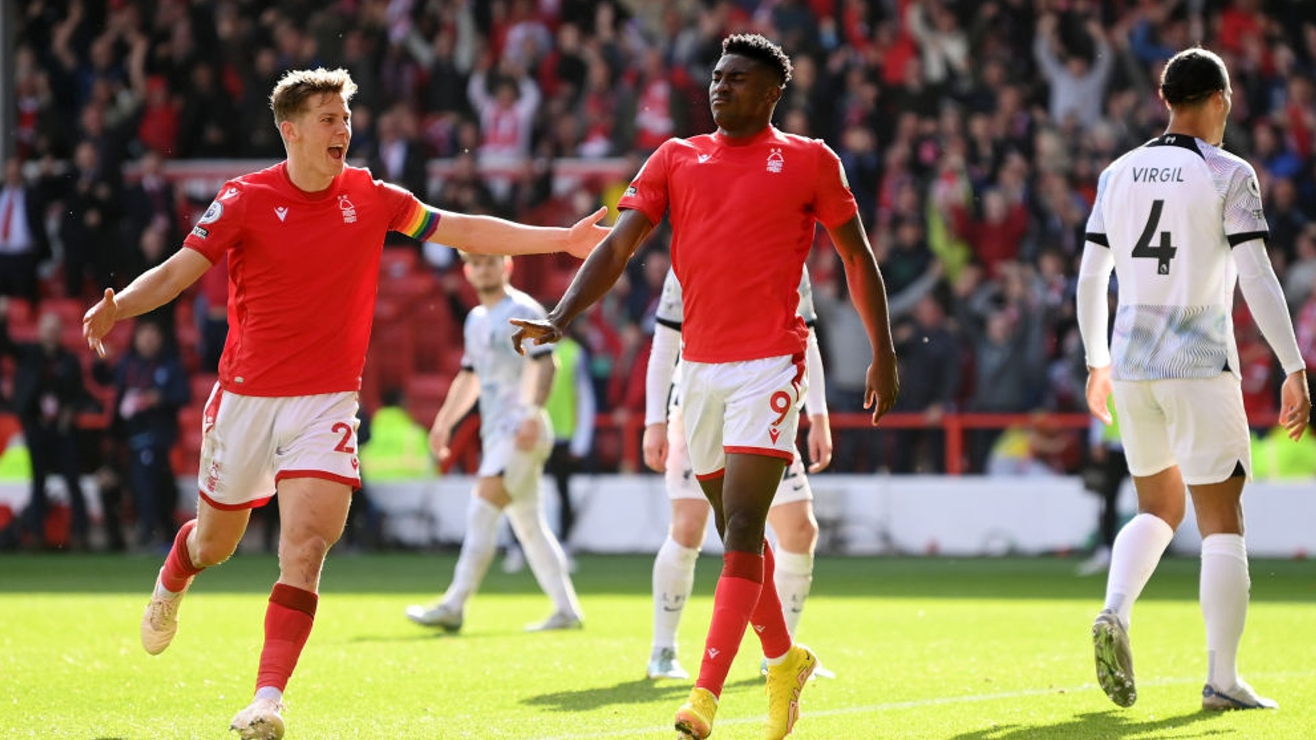 的表现优势 的表现优势